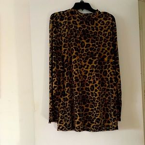 Mesh long sleeve blouse.leopard design…